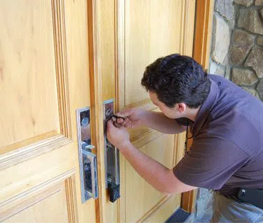 Golden Locksmith Services West Des Moines, IA 515-212-2090 - 10-House-Locksmith